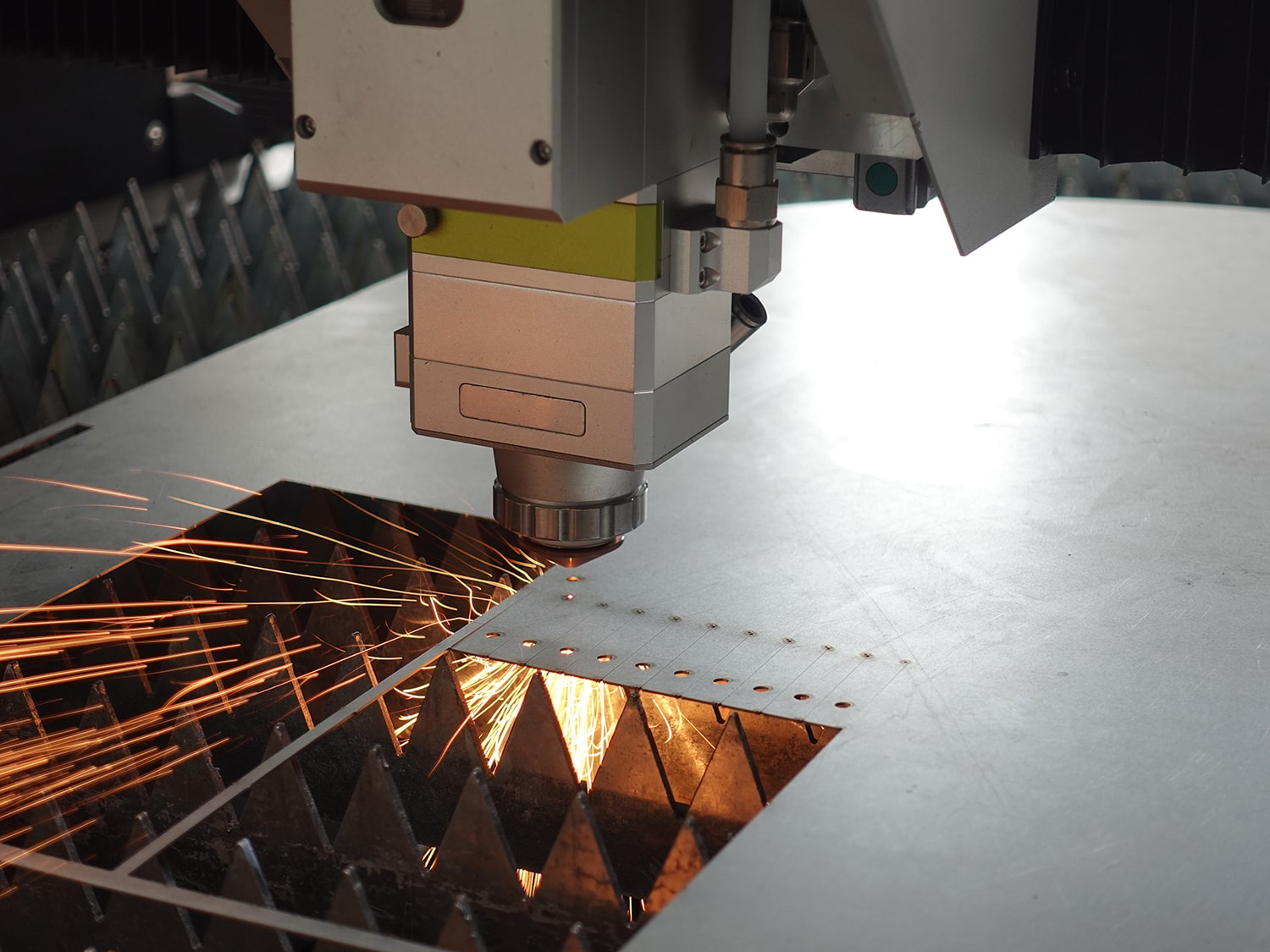 cutting metal